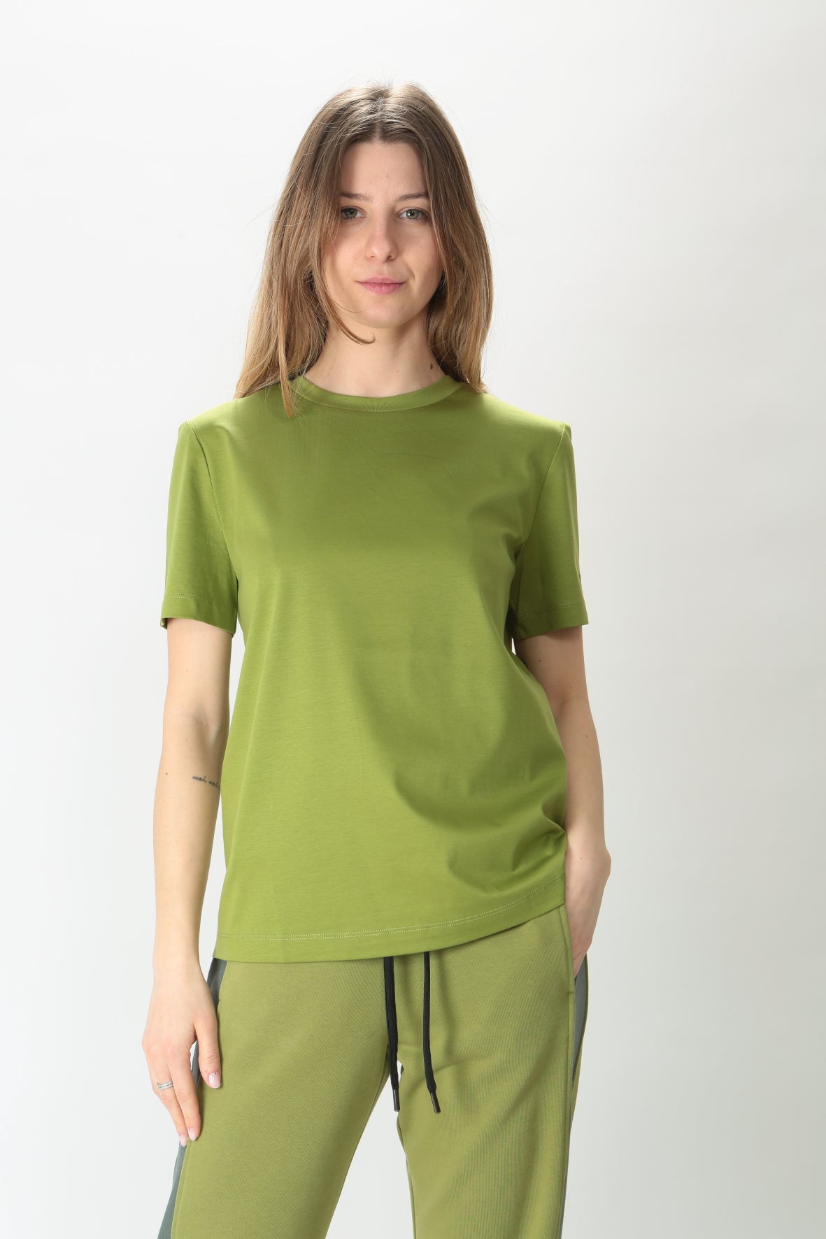 https://admin.shopify.com/store/gulieshop/products/9039424487773#:~:text=Invia-,MaxMara%20Leisure%20T%2Dshirt%20manica%20corta%20Cosmo,-Contenuto%20multimediale%201