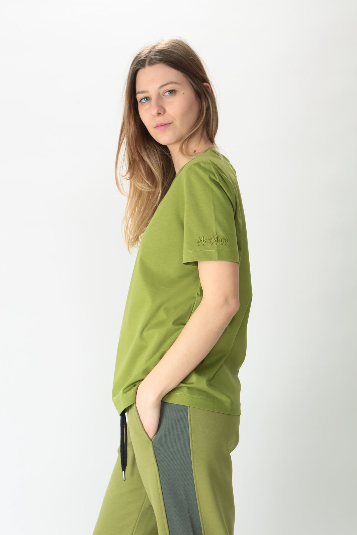 https://admin.shopify.com/store/gulieshop/products/9039424487773#:~:text=Invia-,MaxMara%20Leisure%20T%2Dshirt%20manica%20corta%20Cosmo,-Contenuto%20multimediale%201