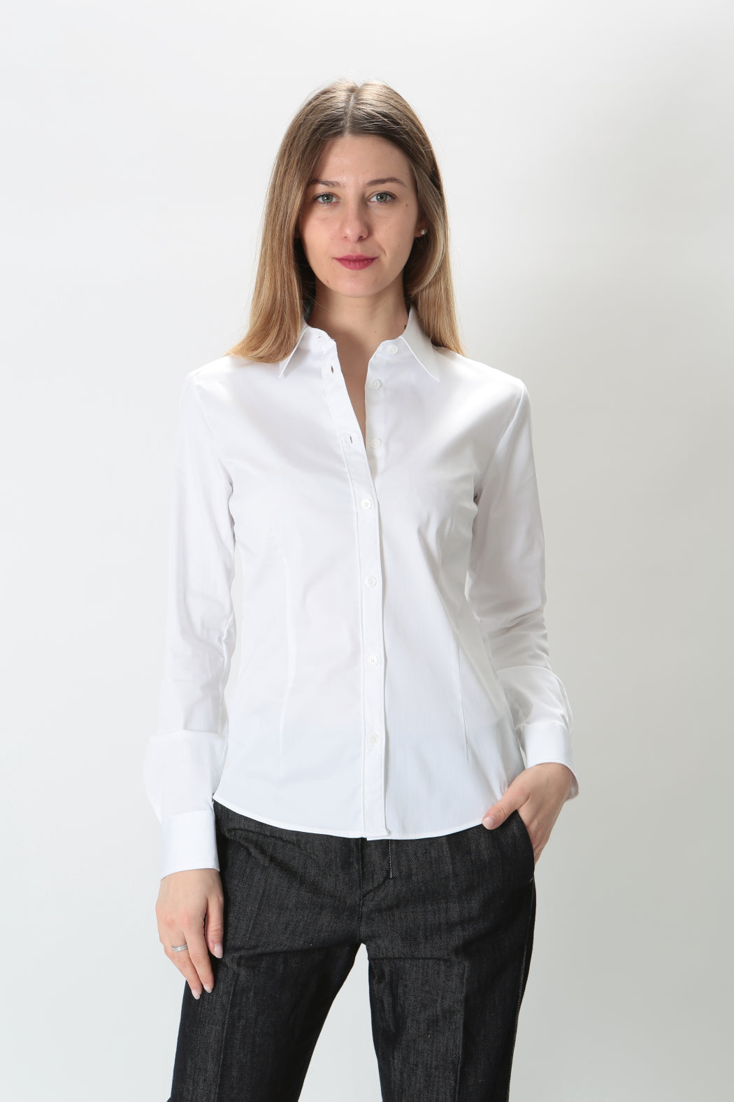 https://admin.shopify.com/store/gulieshop/products/8955887419741#:~:text=Invia-,Camicetta%20snob%20Camicia%20in%20cotone%20elasticizzato%2031201%20699,-Contenuto%20multimediale%201