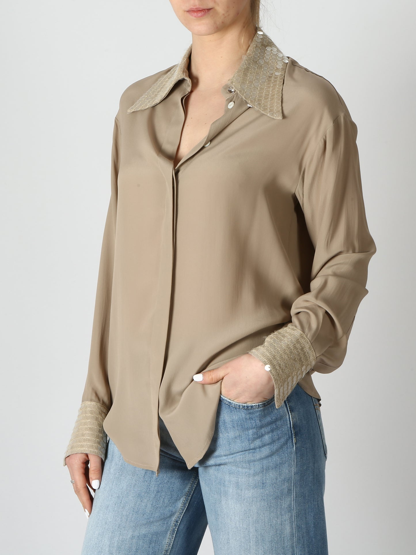 https://admin.shopify.com/store/gulieshop/products/7670099640558#:~:text=Invia-,Ottod%27ame%20Camicia%20TC4663,-Contenuto%20multimediale%201